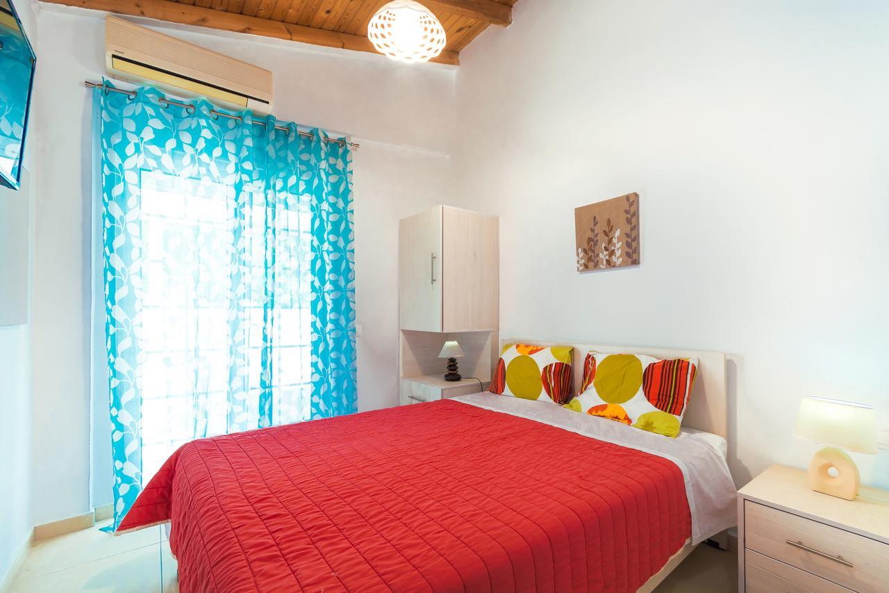 Salora Studio-Apartments Arhángelosz Kültér fotó
